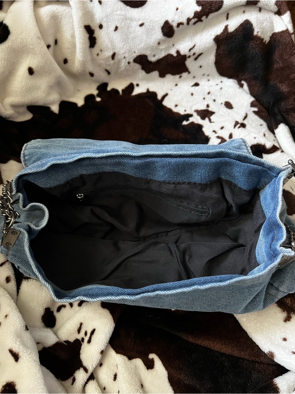 Denim Tote Bag with Chain Strap - Picture 4 of 4